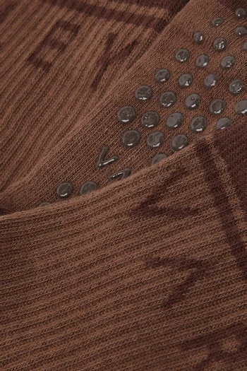 جوارب كيندريك مانعة للانزلاق