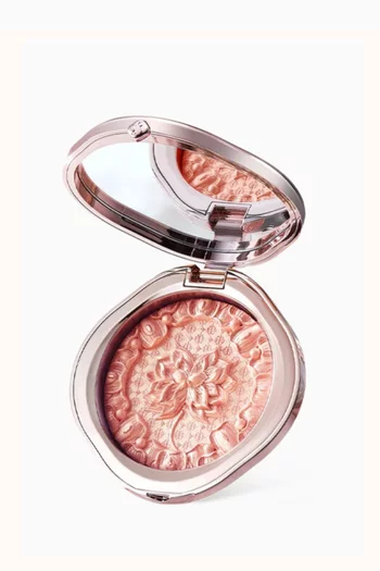02 Amber Glow Twin-Lotus Relief Luminous Glow Highlighter, 7g