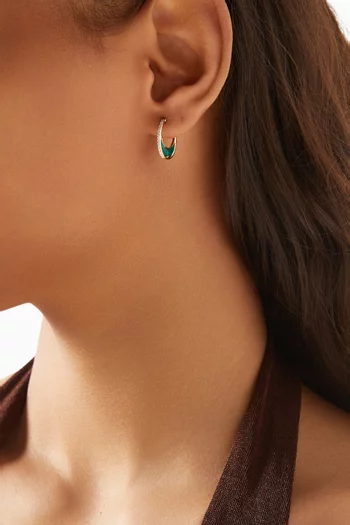 أقراط بلوب بتصميم هلال مرصعة بالماس ذهب أصفر عيار 18‏