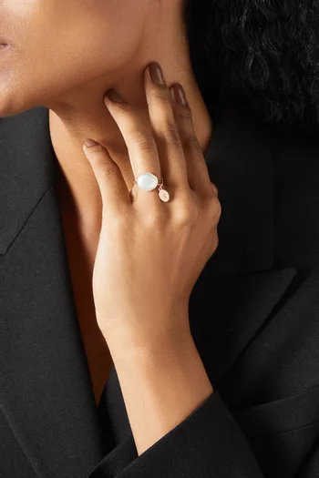 Mother of Pearl Chain Ring in 18kt Rose Gold