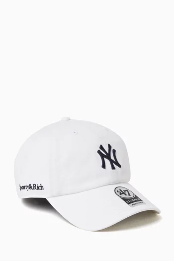 Yankees Serif Hat in Cotton Twill