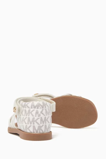 Jensyn Sandals in Faux Leather