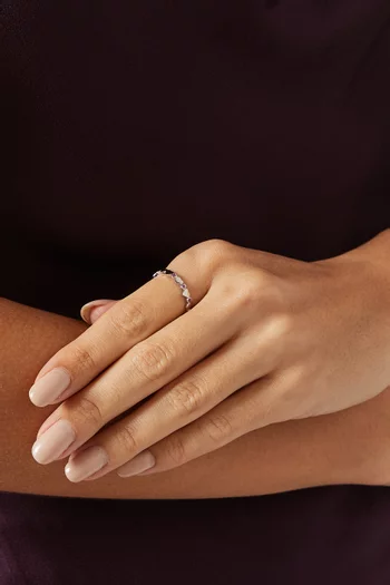 Lit Sapphire Ring in 18kt White Gold