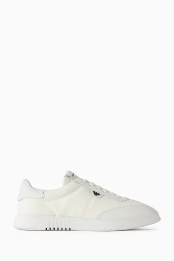 سنيكرز بشعار النسر