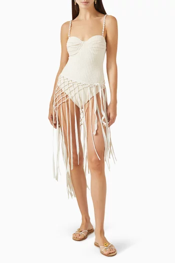 Lola Pareo in Macrame