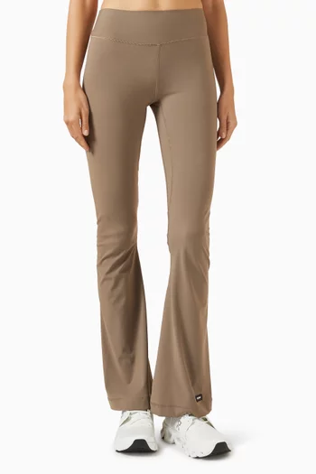 V-back Flared Leggings in Recycled Softskin