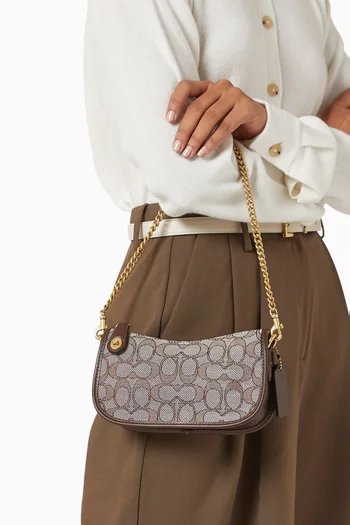 Swinger 20 Shoulder Bag in Signature Jacquard