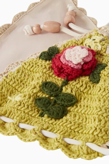 قطعة بيكيني علوية بتصميم مثلث كروشيه