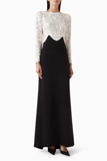 فستان سهرة فيرا مزين بتطريزات كريب