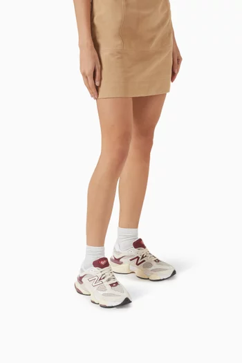 9060 Sneakers in Suede & Mesh