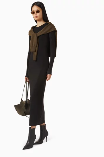 فستان طويل شفاف