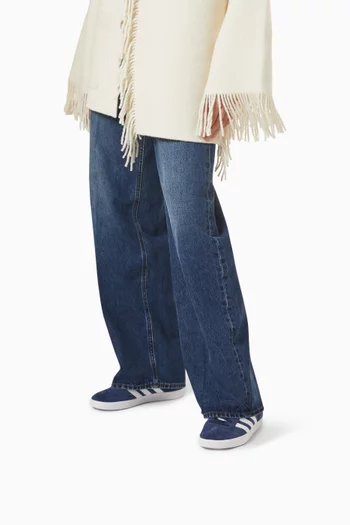 Gazelle Low-top Sneakers in Suede