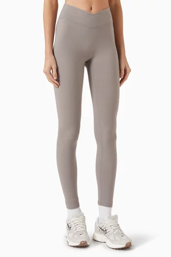 The V Leggings in Cloud™