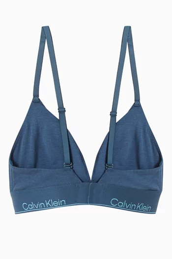 حمالة صدر بتصميم مثلث وشعار الماركة