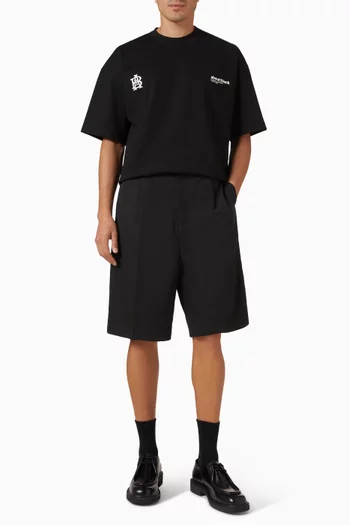 Bermuda Shorts in Twill