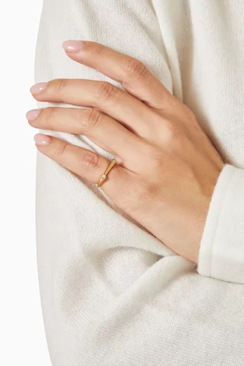 Signet Diamond Midi Ring in 18kt Yellow Gold