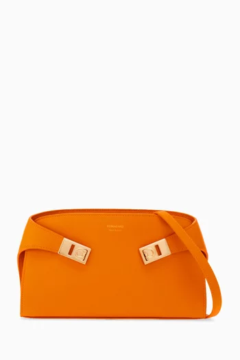 Hug Crossbody Bag in Leather
