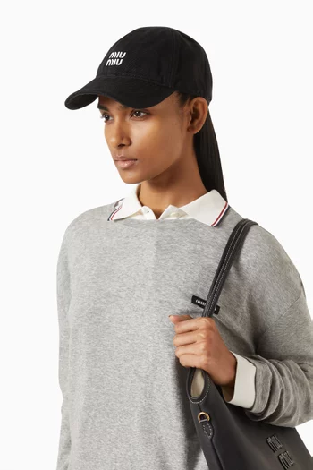 كاب بيسبول مطرز بشعار الماركة دينم