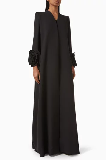 عباية مزينة برقع زهور بارزة كريب