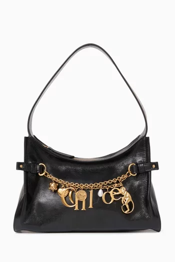 حقيبة هوبو صغيرة مزينة بحلي بشعار Chloé جلد