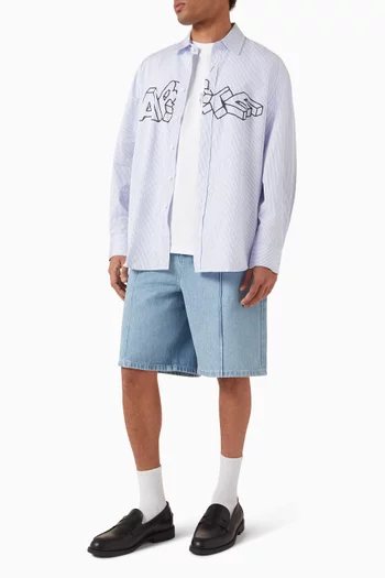 قميص بشعار الماركة بتصميم مكعبات قطن