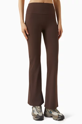 لغينغز نور بحافة واسعة