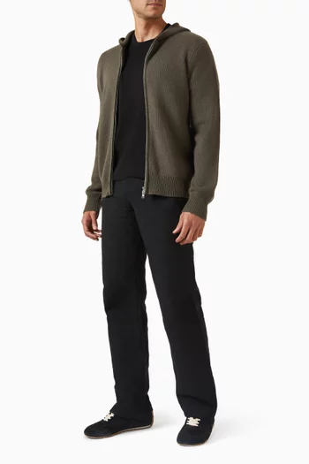 كنزة بغطاء رأس وسحّاب كشمير بنسيج سميك