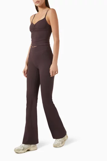 بنطال ليجر بحواف واسعة قماش كلاود