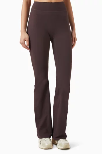 بنطال ليجر بحواف واسعة قماش كلاود