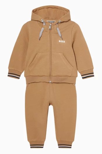BB LS TRACKSUIT W HOODED CARDIGAN W FRONT POCKETS, STRIPE ON THE CUFFS, BOSS LOGO ON THE CHEST. JOGGING PANTS:Brown:2Y|218558163