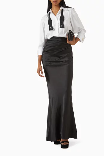 فستان طويل بعقدة قطن