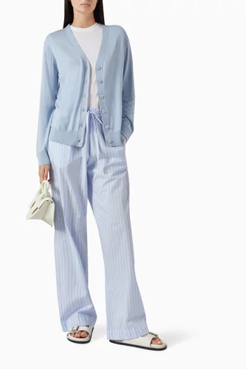 V-neck Cardigan in Silk-knit