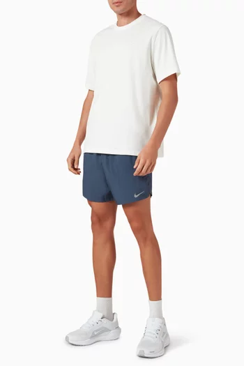 شورت سترايد للجري بتقنية Dri-FIT