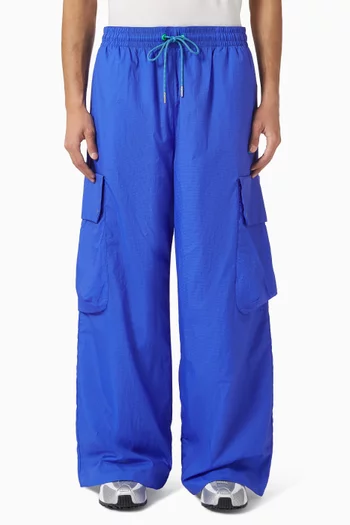 Oversized Cargo Pants in Nylon