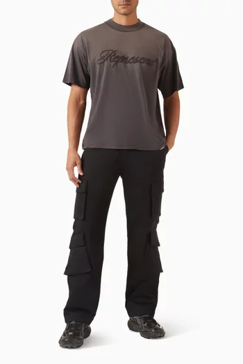 تي شيرت برقعة شعار الماركة بتصميم معكوس قطن