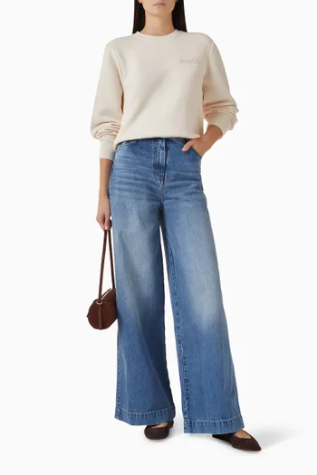 سترة شيل مزينة بتطريزات صوف