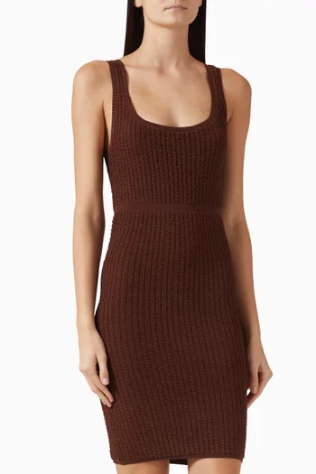 فستان قصير نسيج دقيق