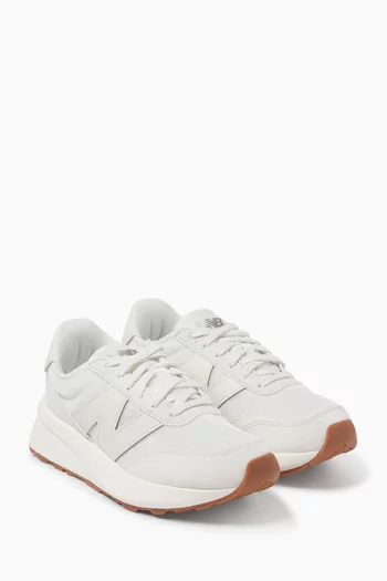 370 Sneakers in Mesh & Suede