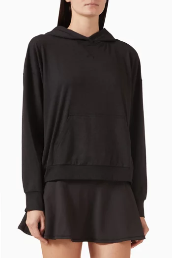 كنزة هيلو بغطاء للرأس بقصة عصرية قماش دريم نت