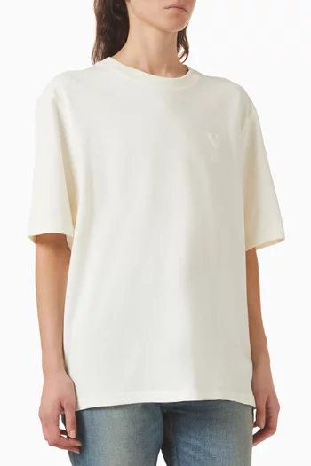 تي شيرت بشعار الماركة كبير قطن