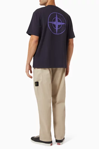 تي شيرت بطبعة بشعار الماركة قطن