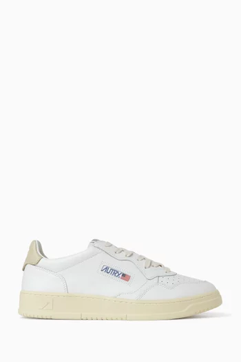 Medalist Low Sneakers in Leather