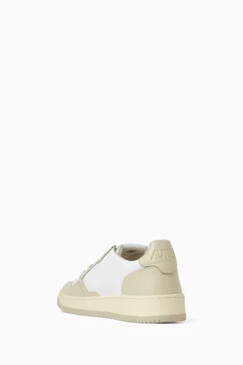 Medalist Low Sneakers in Leather