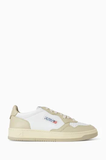 Medalist Low Sneakers in Leather