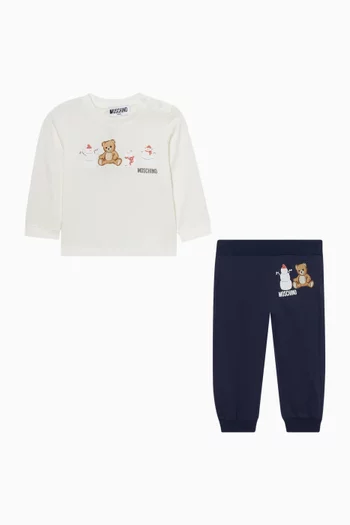 طقم متناسق بطبعة وشعار الماركة قطن