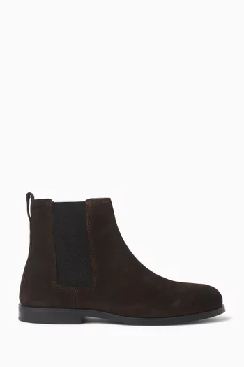 Chelsea Boots in Suede