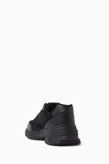 Hike Runner Sneakers in Mesh