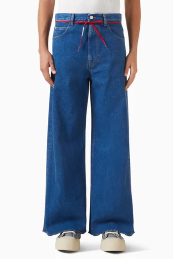 Belted Jeans in Denim