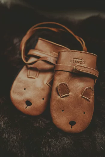 Kapi Classic Bear Mittens in Leather