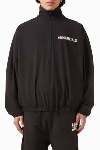 جاكيت رياضي بسحّاب وشعار الماركة